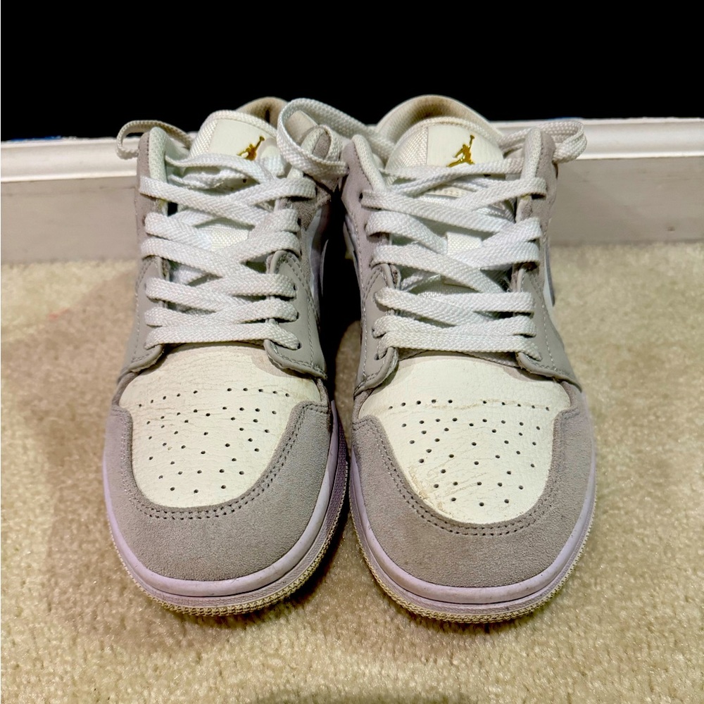 Air Jordan 1 Low 'Paris' CV3043-100 Woman’s size 8.5
